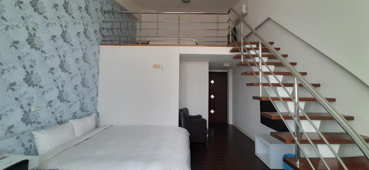 Sky Square Homestay Magong Exteriör bild