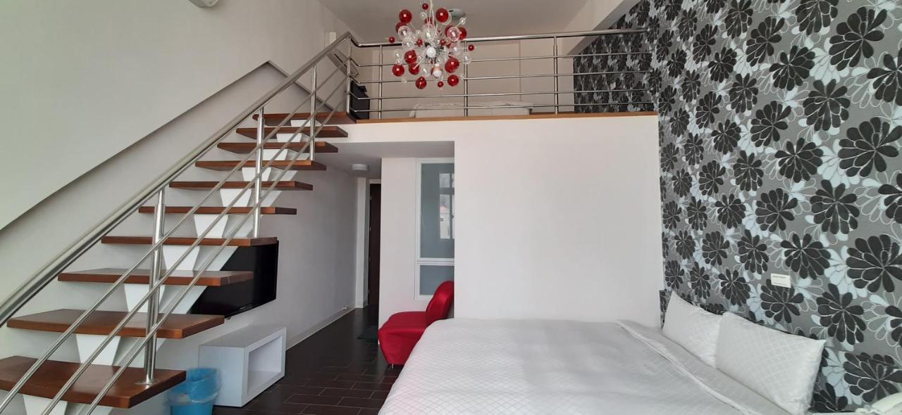 Sky Square Homestay Magong Exteriör bild
