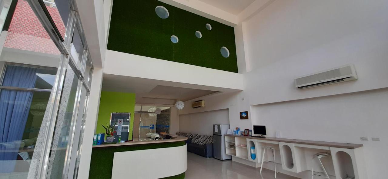 Sky Square Homestay Magong Exteriör bild